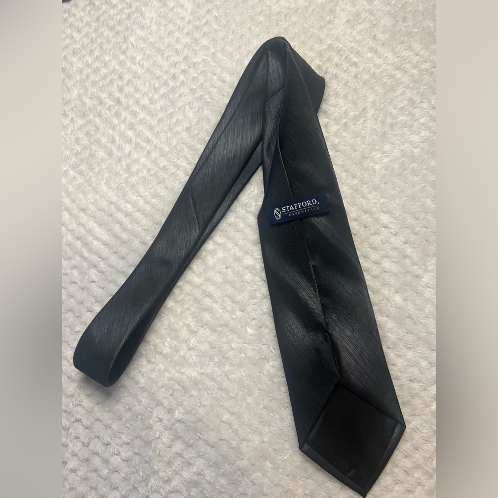 Stafford tie. Dark grey / black. Length 59” - Picture 2 of 3